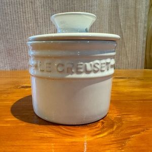 Le Creuset Butter Crock .. new